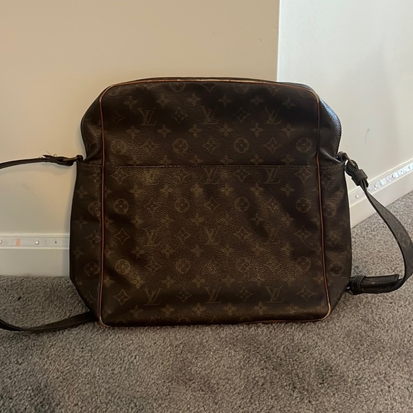 AUTHENTIC LV VINTAGE MESSENGER BAG - Picture 1 of 8